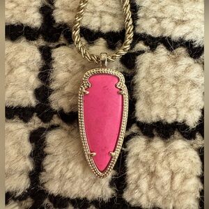 Beautiful, hot pink arrowhead necklace by Kendra Scott